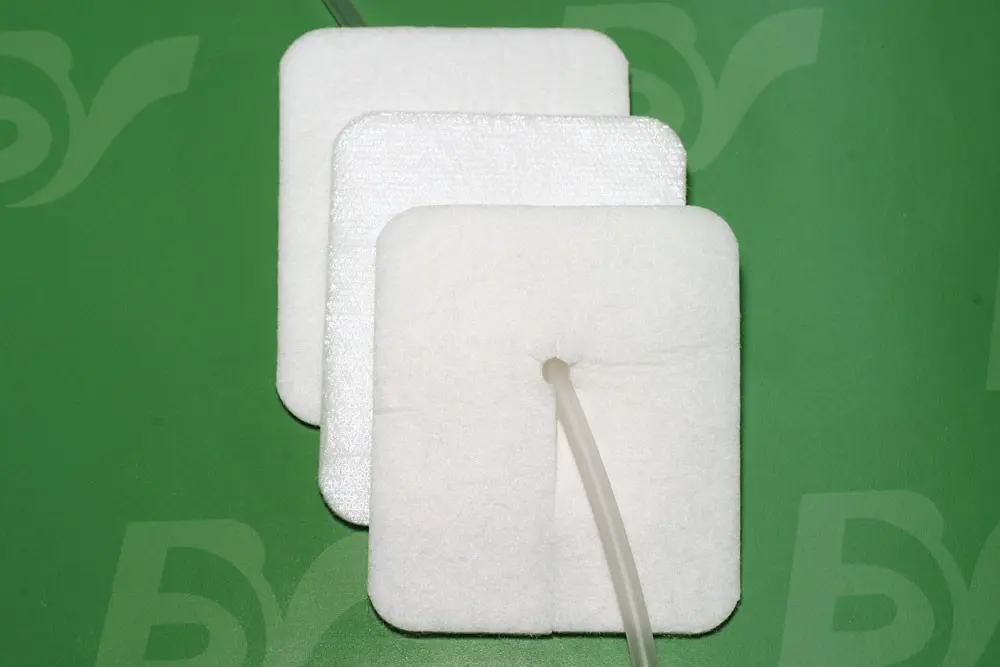 Compresses fendues ST 6 cm x 7 cm - emballées à l'unité - 150 pièces
